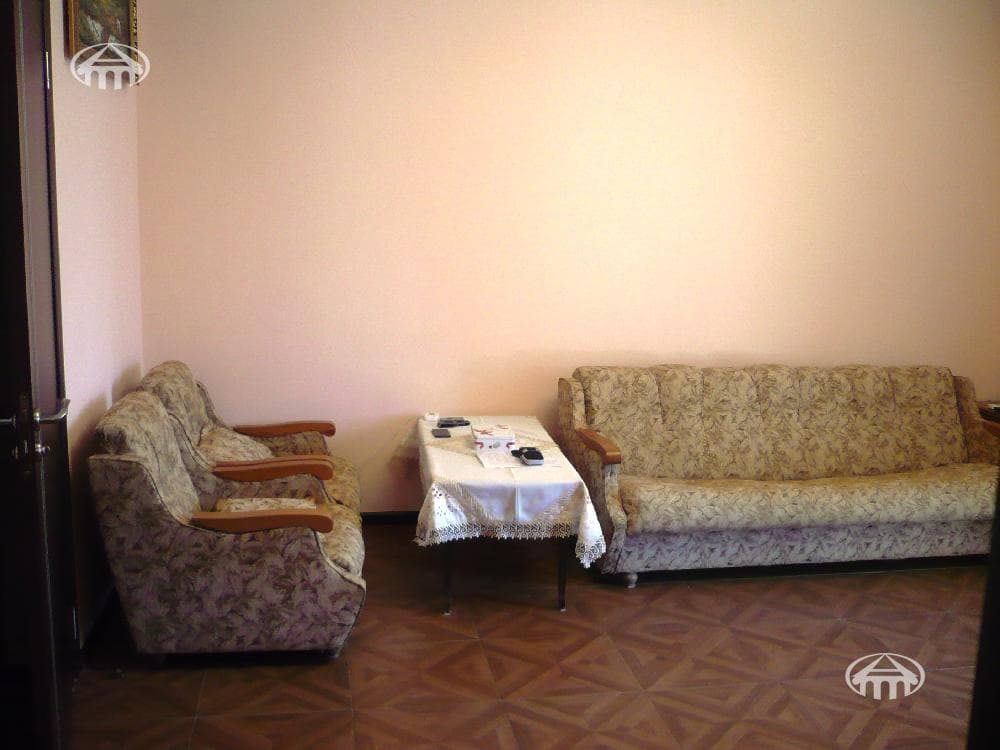 Apartment · 1 rooms · 48 m² · Kentron