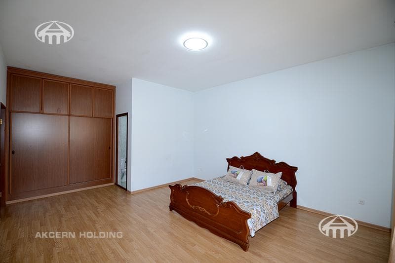 Квартира · 3 комн. · 165 м² · Арабкир