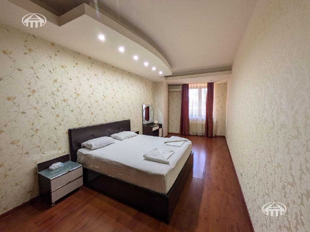Квартира · 3 комн. · 134 м² · Кентрон