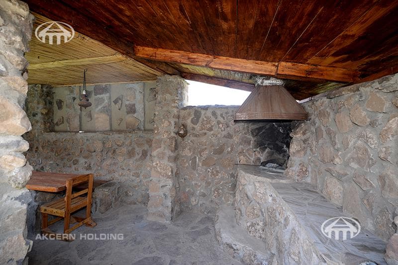 Mansion · 5 rooms · 210 m² · Garni