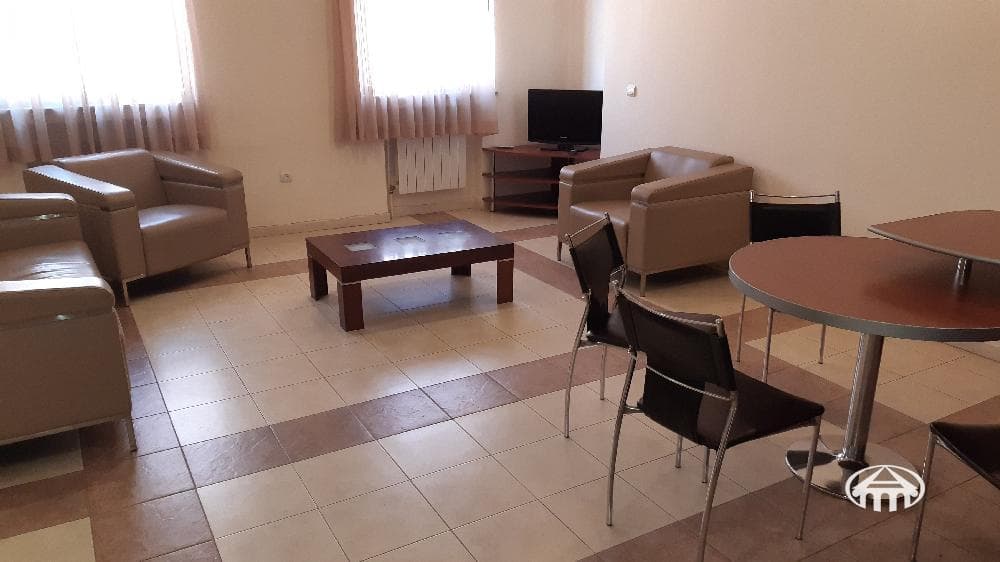 Квартира · 2 комн. · 65 м² · Кентрон