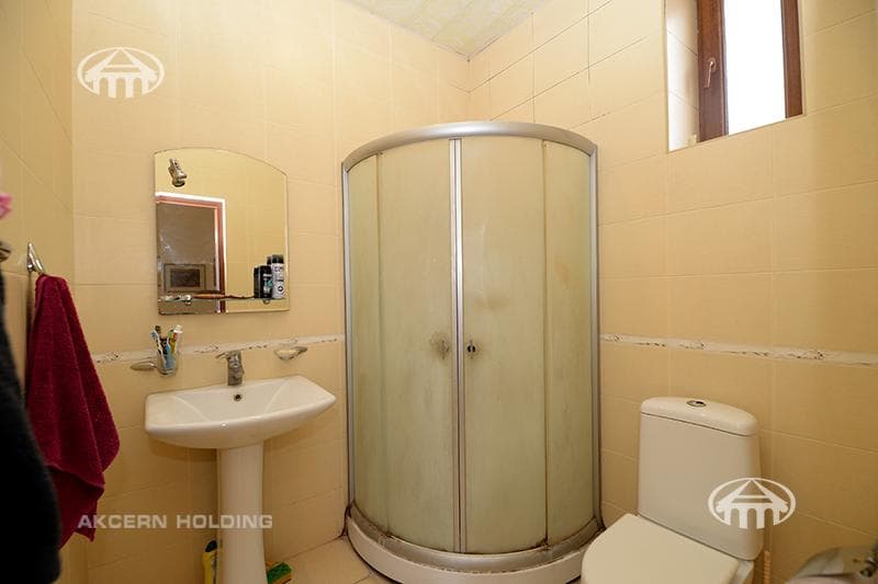 Mansion · 9 rooms · 560 m² · Kentron