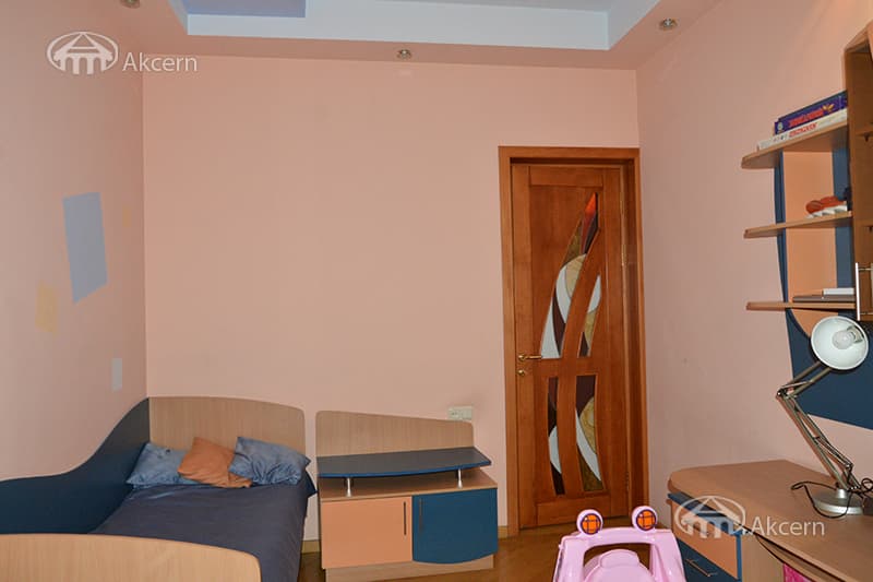 Apartment · 4 rooms · 124 m² · Kentron
