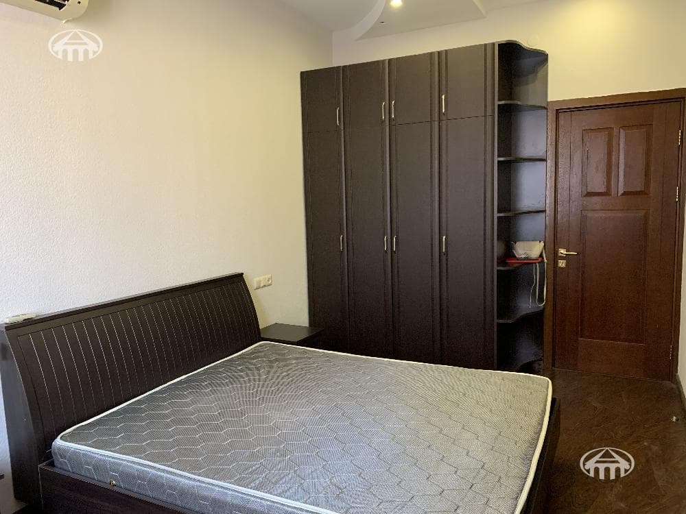 Квартира · 3 комн. · 96 м² · Кентрон