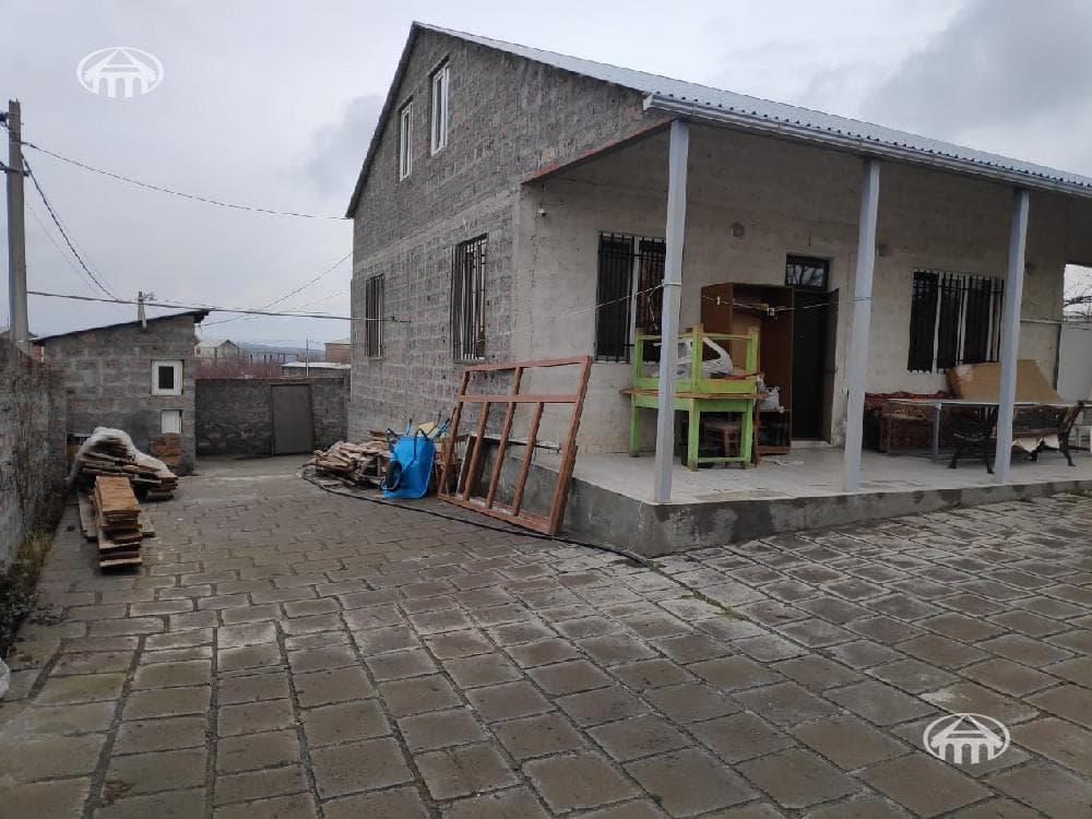 Mansion · 3 rooms · 125 m² · Ptgni