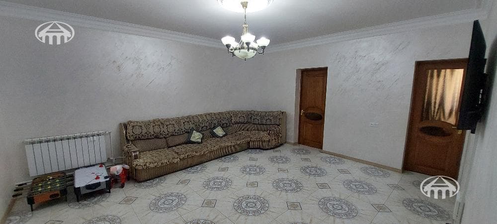 Квартира · 3 комн. · 108 м² · Арабкир