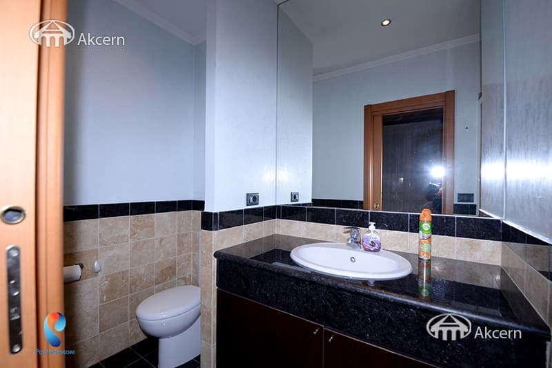Apartment · 3 rooms · 125 m² · Kentron