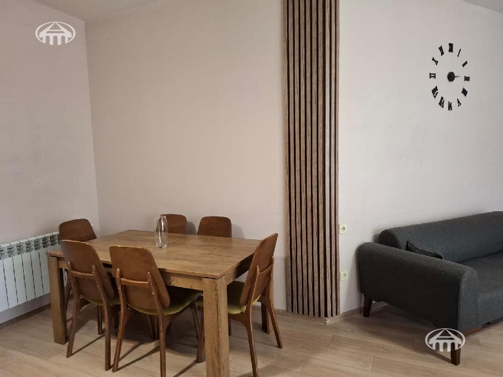 Квартира · 3 комн. · 111 м² · Кентрон