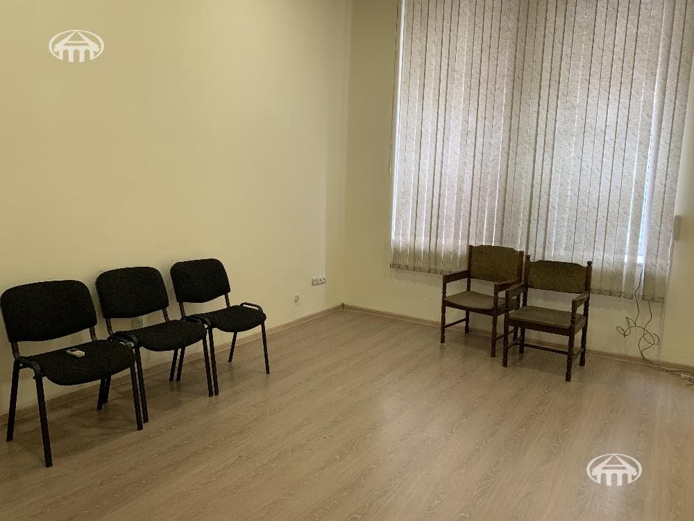 Офис · 19 м² · Кентрон