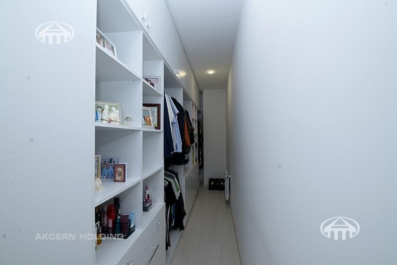 House · 6 rooms · 567 m² · Ajapnyak