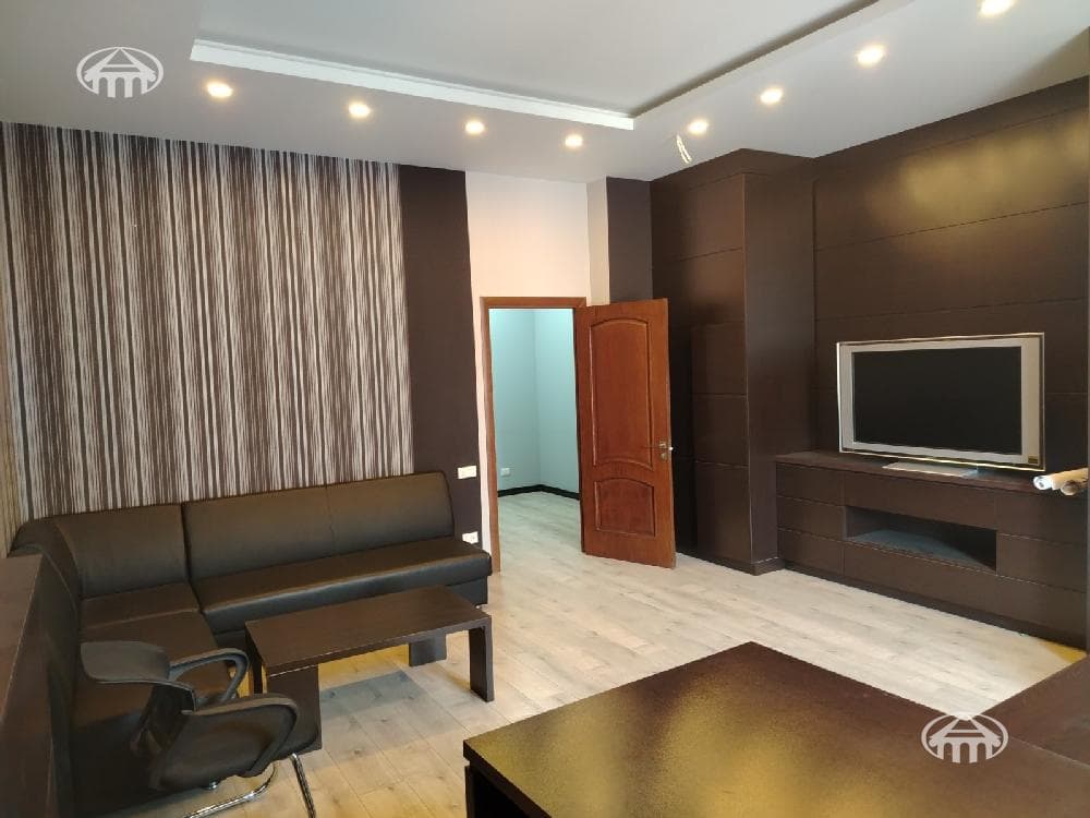Այլ · 1567 մ² · Կենտրոն