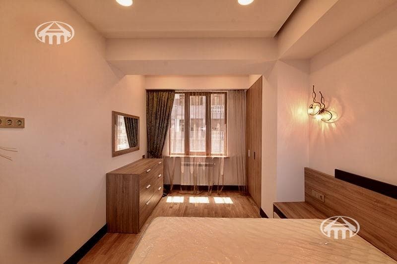 Квартира · 3 комн. · 104 м² · Арабкир