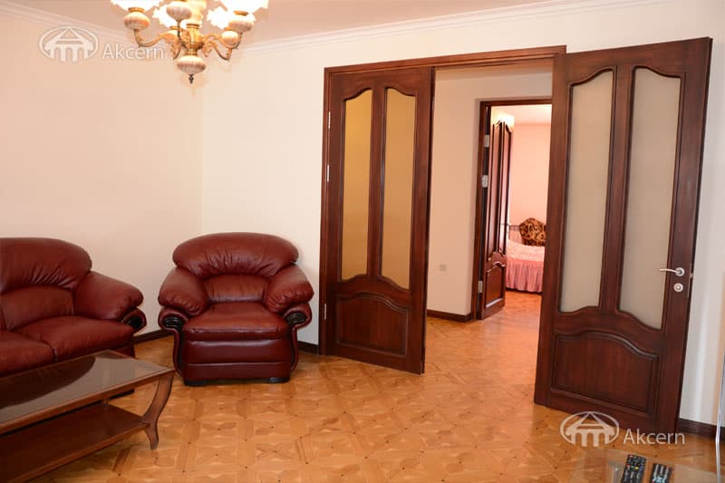 Квартира · 3 комн. · 94 м² · Кентрон