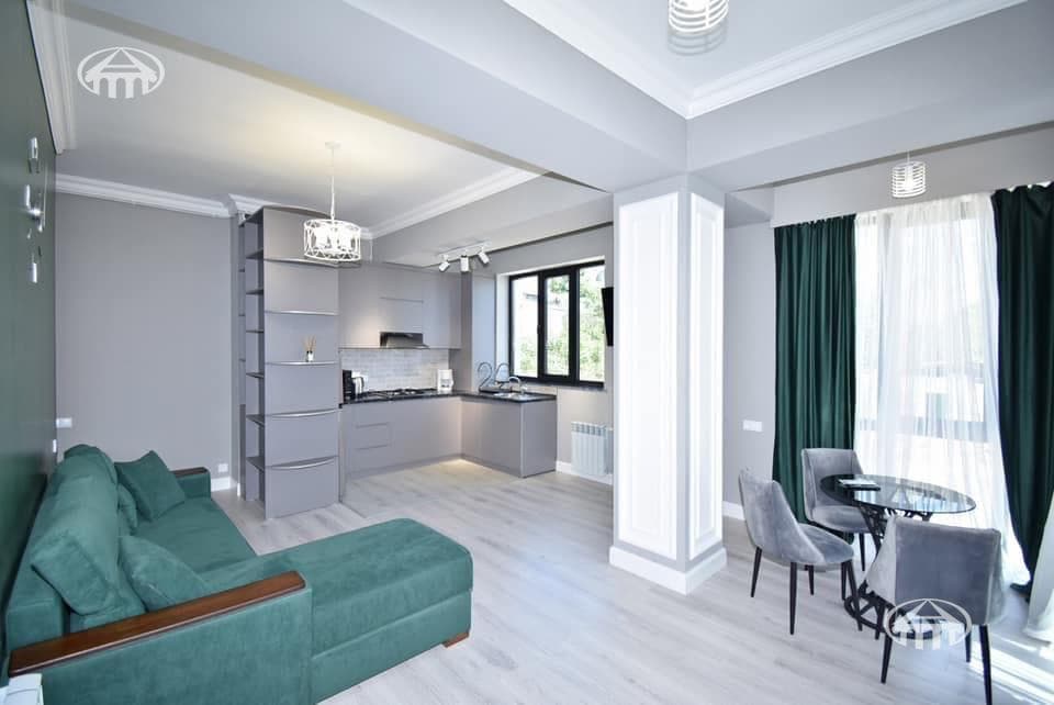 Квартира · 2 комн. · 58 м² · Кентрон
