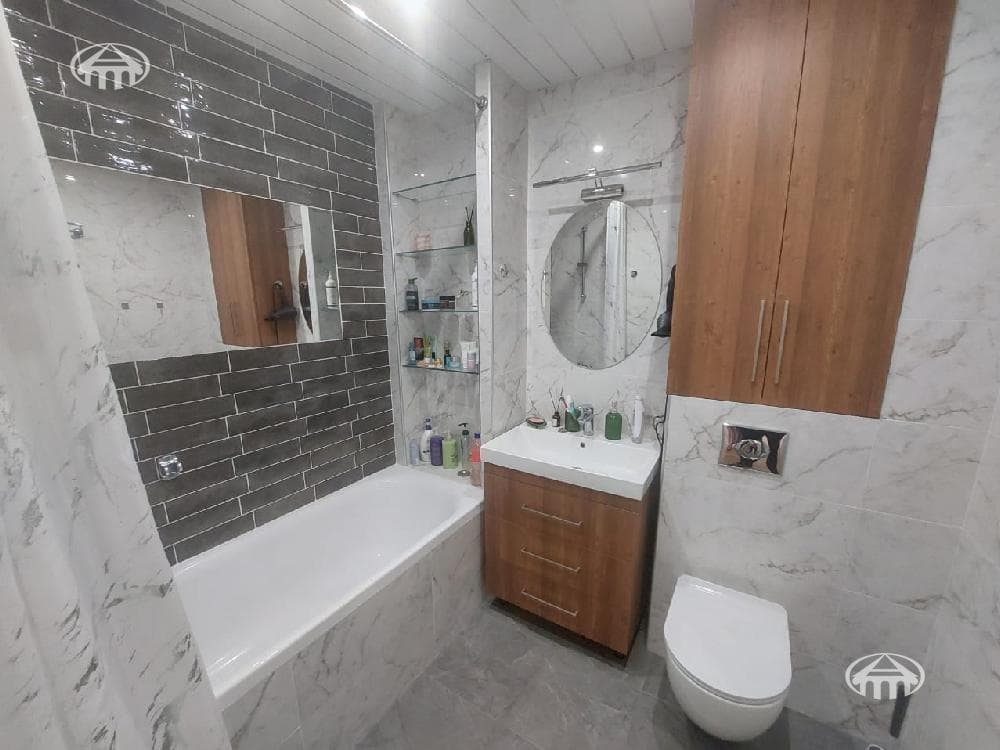 Townhouse · 4 rooms · 121 m² · Nairi