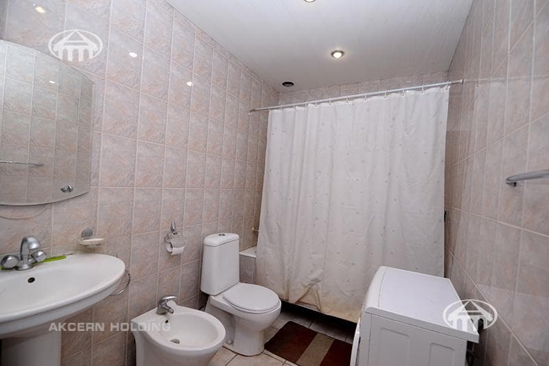 Mansion · 9 rooms · 560 m² · Kentron