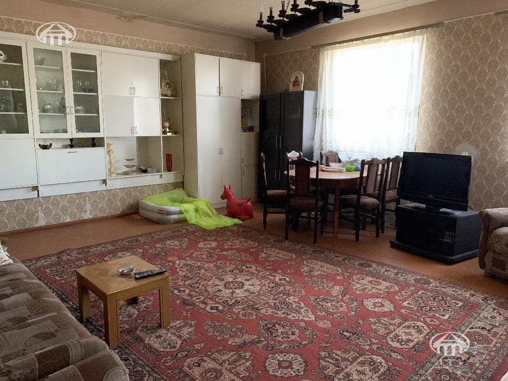 Առանձնատուն · 5 սեն. · 212 մ² · Գետամեջ