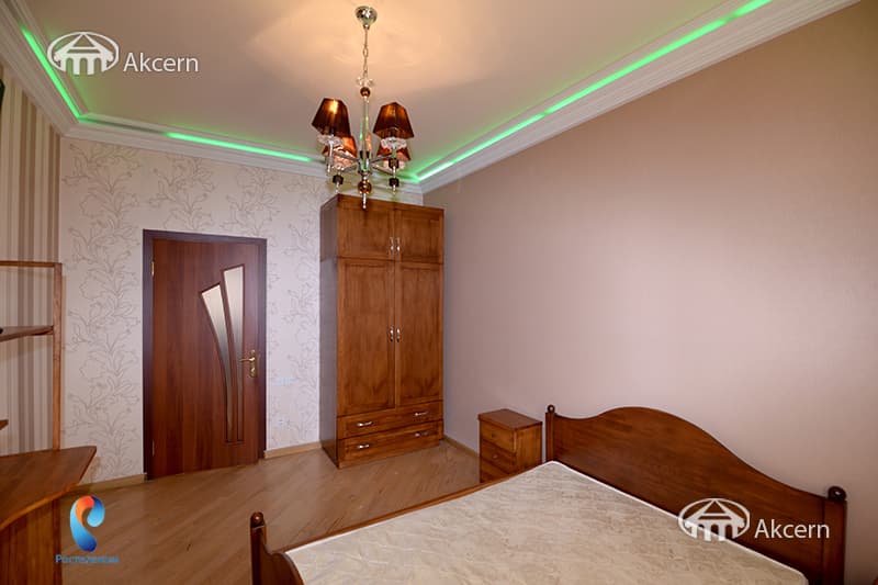 Apartment · 3 rooms · 98 m² · Kentron