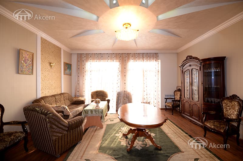 Apartment · 4 rooms · 162 m² · Arabkir