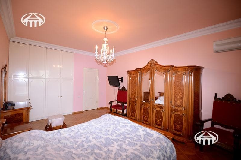 Mansion · 9 rooms · 605 m² · Nork-Marash