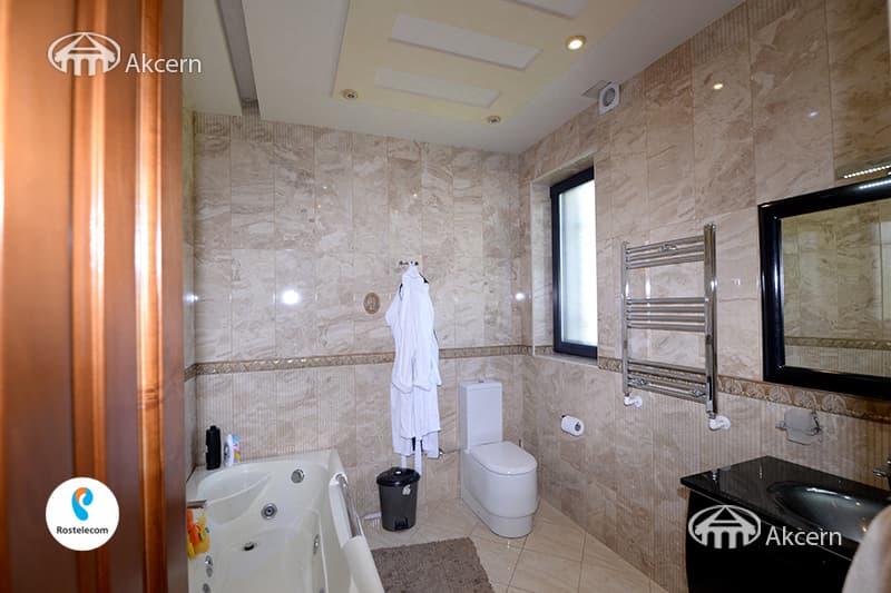 Mansion · 7 rooms · 729 m² · v. Arinj