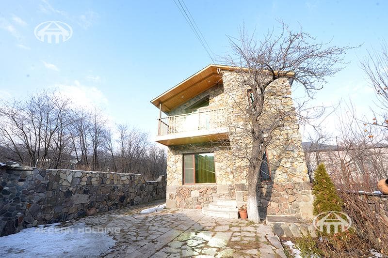 Առանձնատուն · 4 սեն. · 132 մ² · Ծաղկաձոր