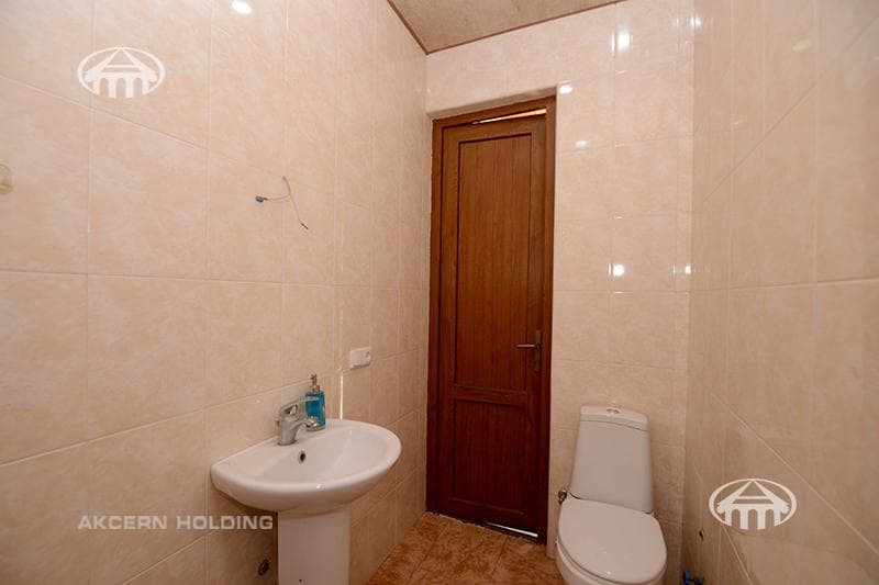 Առանձնատուն · 6 սեն. · 360 մ² · Էրեբունի
