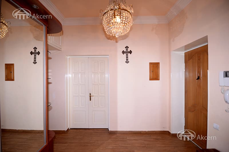 Квартира · 3 комн. · 97 м² · Кентрон