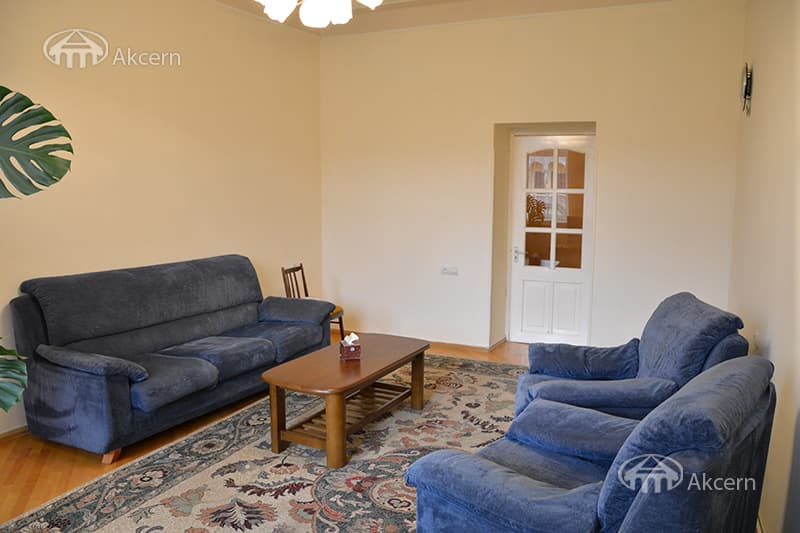 Квартира · 2 комн. · 77 м² · Арабкир