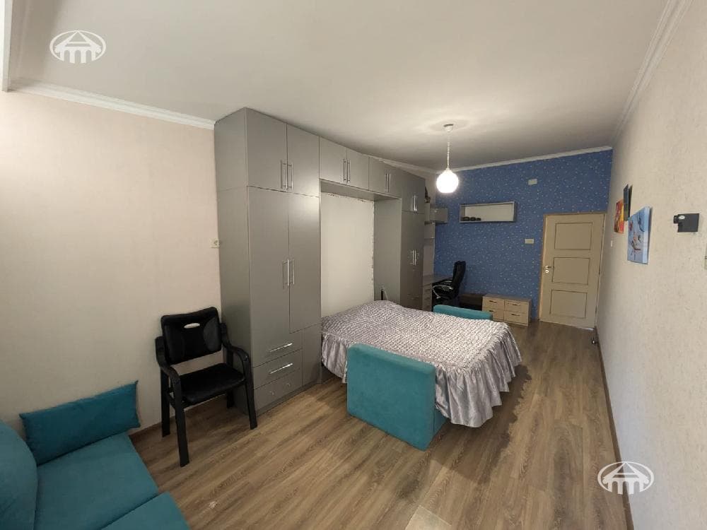 Квартира · 4 комн. · 134 м² · Кентрон