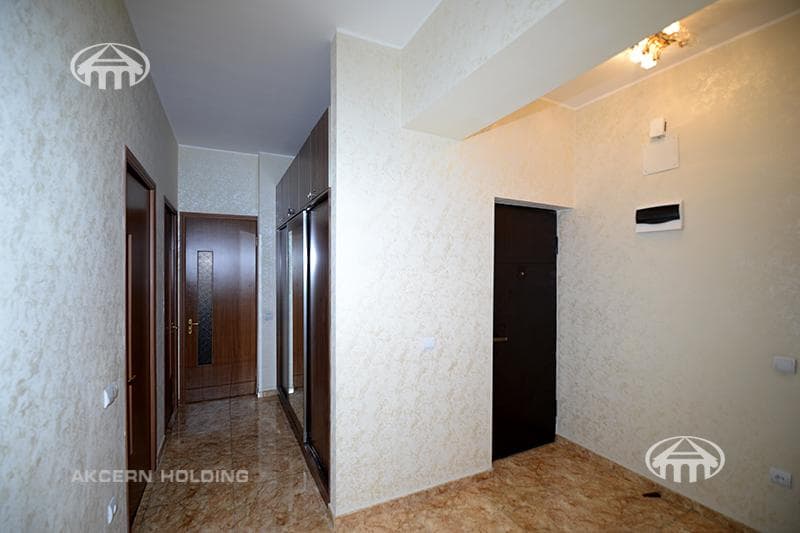 Квартира · 3 комн. · 109 м² · Кентрон