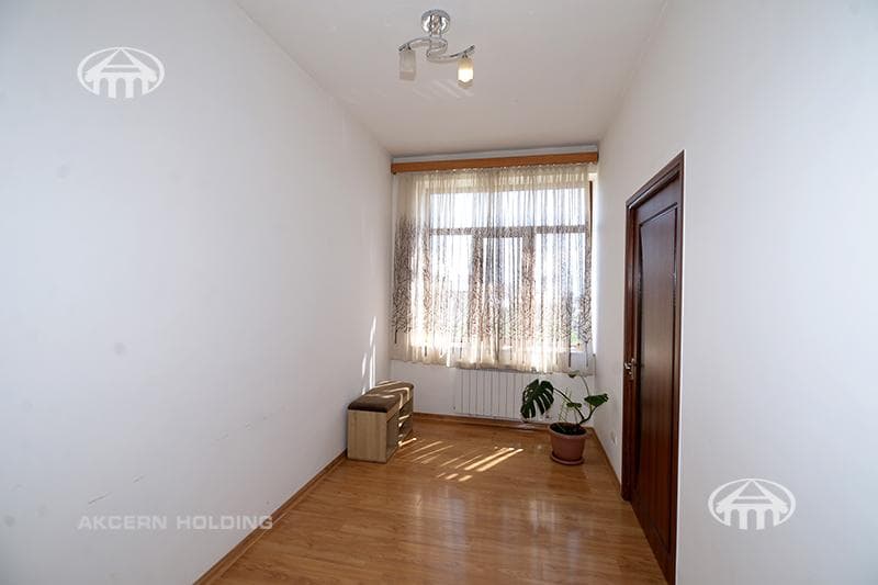 Mansion · 8 rooms · 607.5 m² · Qasax