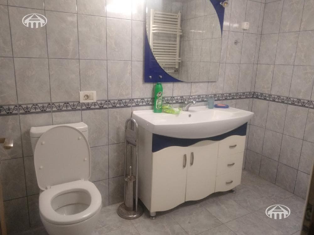 Office · 183 m² · Kentron