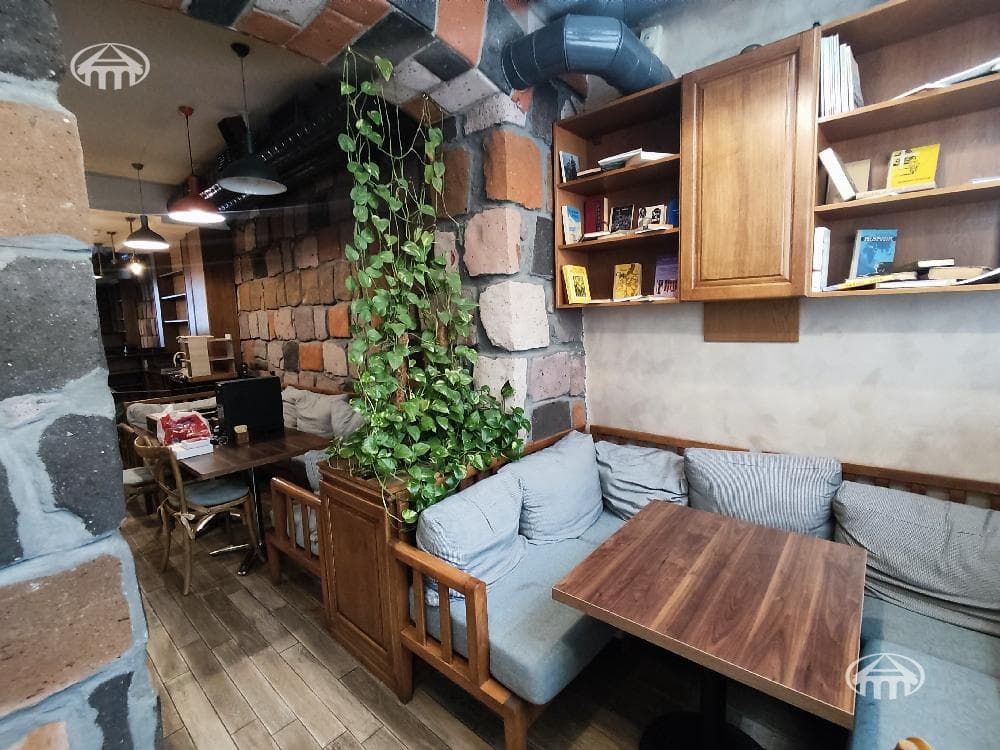 Ресторан · 100 м² · Арабкир