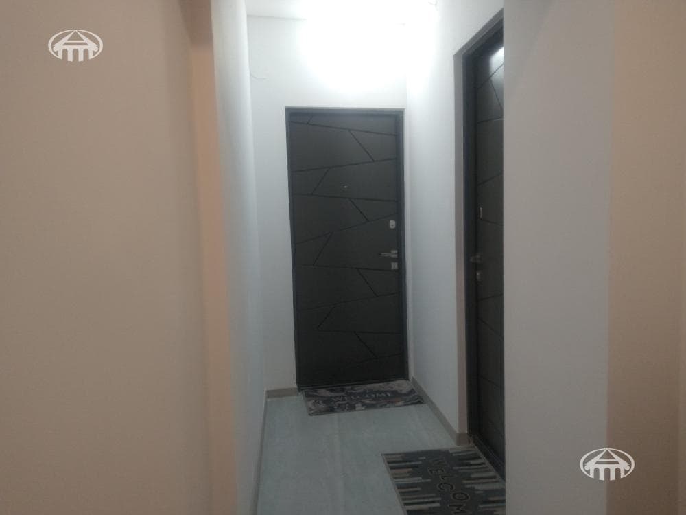 Apartment · 2 rooms · 41 m² · Kentron