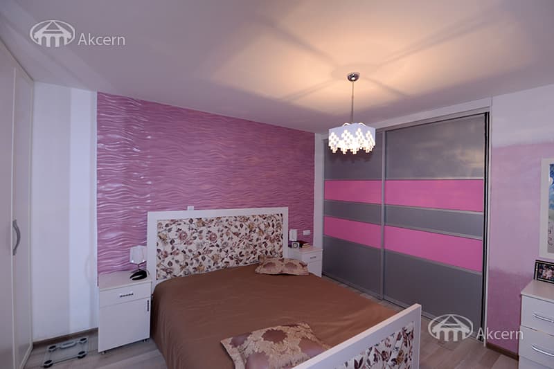 Дом · 5 комн. · 540 м² · Кентрон