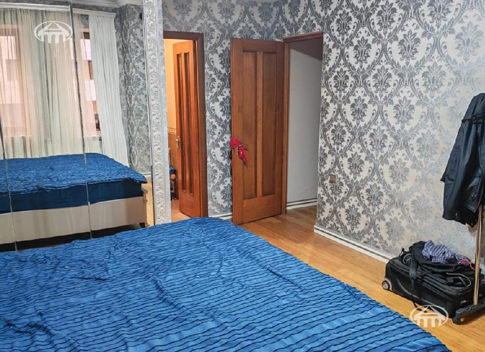 Apartment · 3 rooms · 129 m² · Kentron — photo 8 / 12