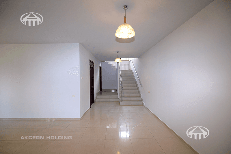Mansion · 4 rooms · 300 m² · Nork-Marash