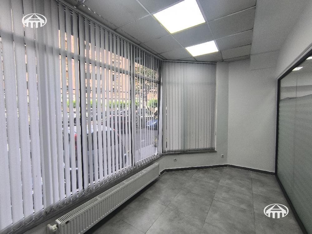 Retail · 140 m² · Arabkir