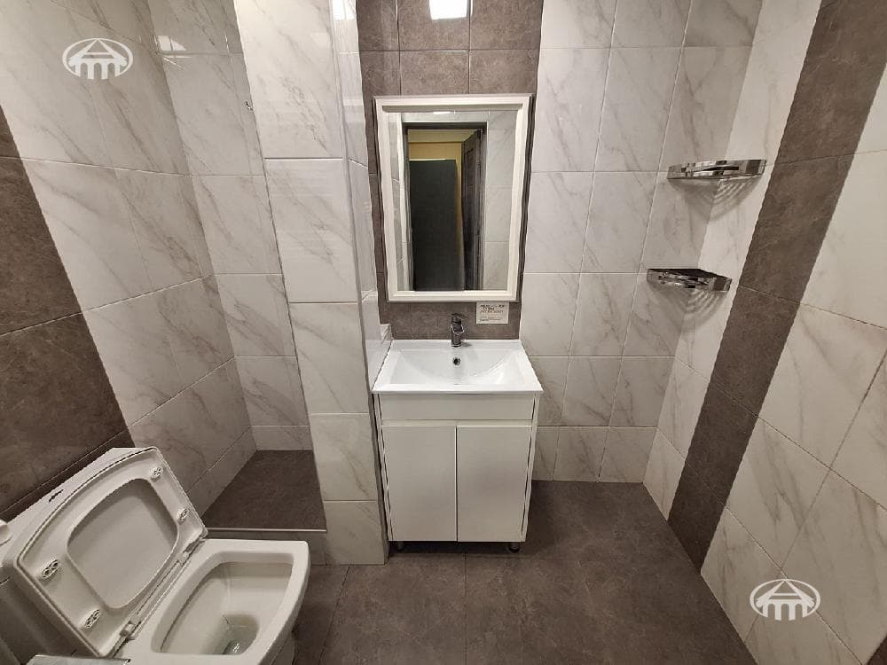 Квартира · 3 комн. · 65 м² · Кентрон