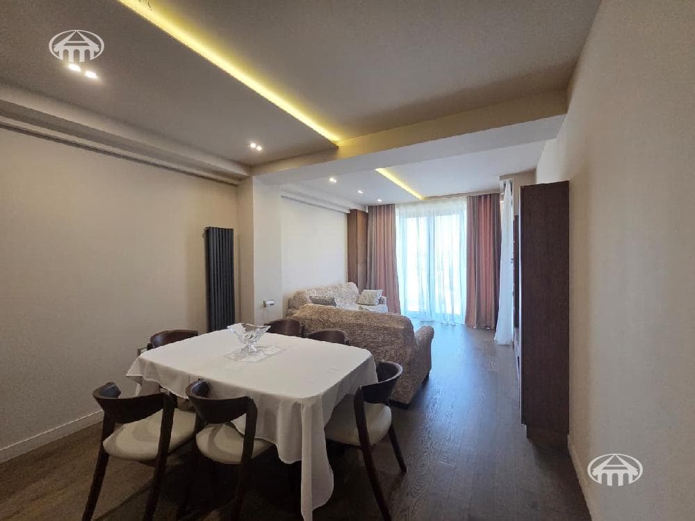 Квартира · 4 комн. · 131 м² · Арабкир