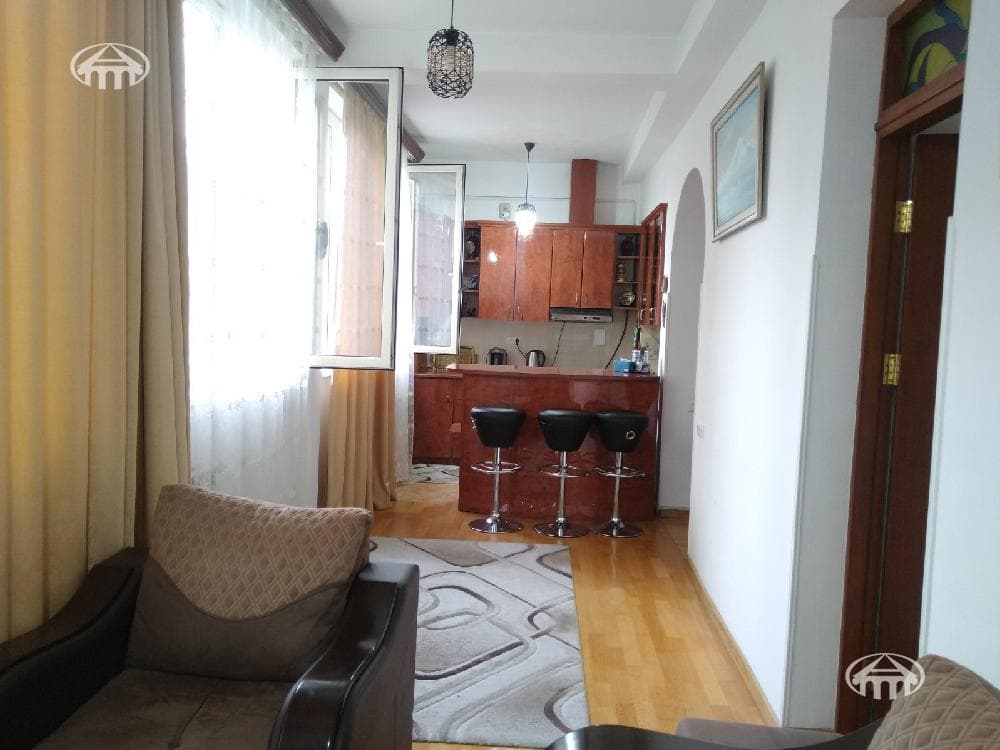 Apartment · 1 rooms · 48 m² · Kentron