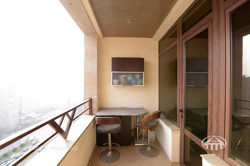 Apartment · 3 rooms · 120 m² · Arabkir