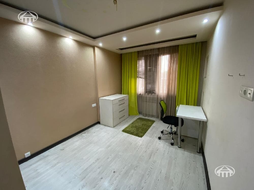 Квартира · 3 комн. · 88 м² · Кентрон