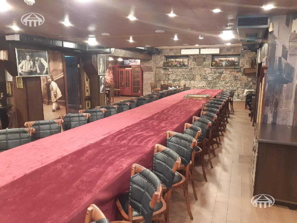 Ռեստորան · 688 մ² · Արաբկիր