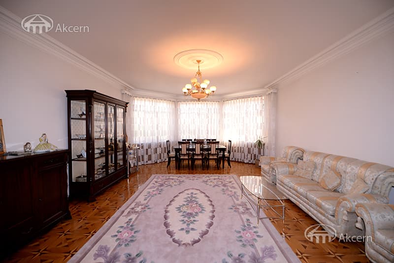 Mansion · 777 m² · Malatia-Sebastia