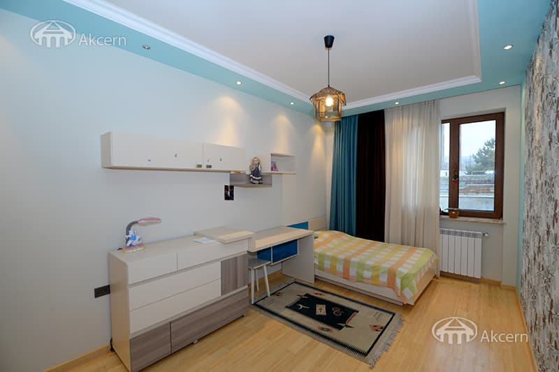Дом · 4 комн. · 210 м² · Канакер-Зейтун
