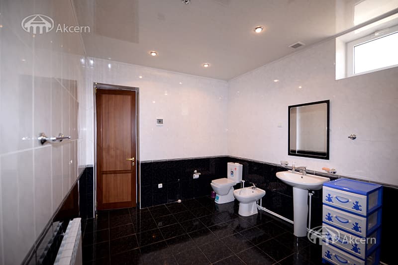 Mansion · 4 rooms · 273 m² · Ajapnyak