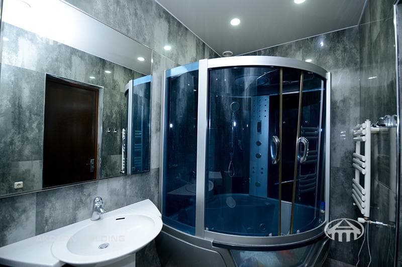 Mansion · 5 rooms · 388 m² · Arabkir