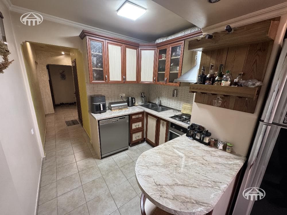 Apartment · 3 rooms · 73 m² · Erebuni